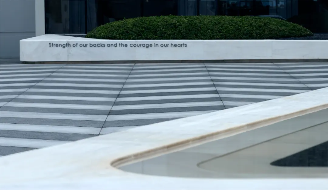 1738915784840225.jpg 1738915755256.jpg